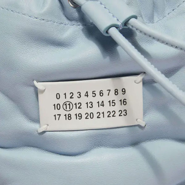 メゾンマルジェラ ★SALE★ Glam Slam 巾着バッグ 偽物 S56WG0111-T6137-Skyway